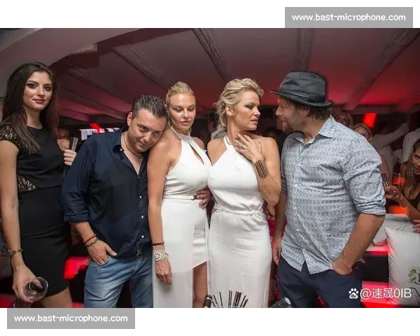 特里皮尔被曝与成人女星夜店密会至凌晨 婚姻破裂细节曝光